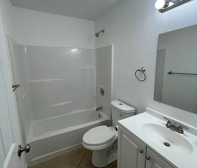 3617 Charles Dr — Photo 4