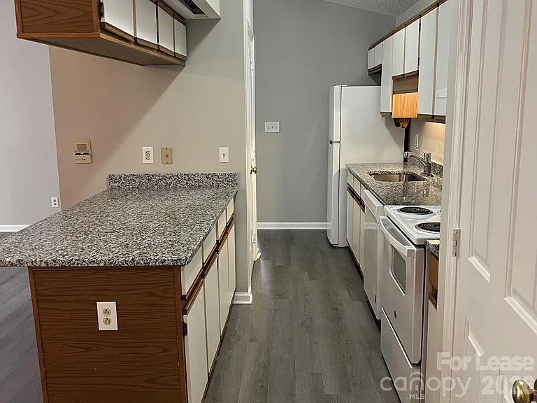 7344 Rose Terrace Ct — Photo 2