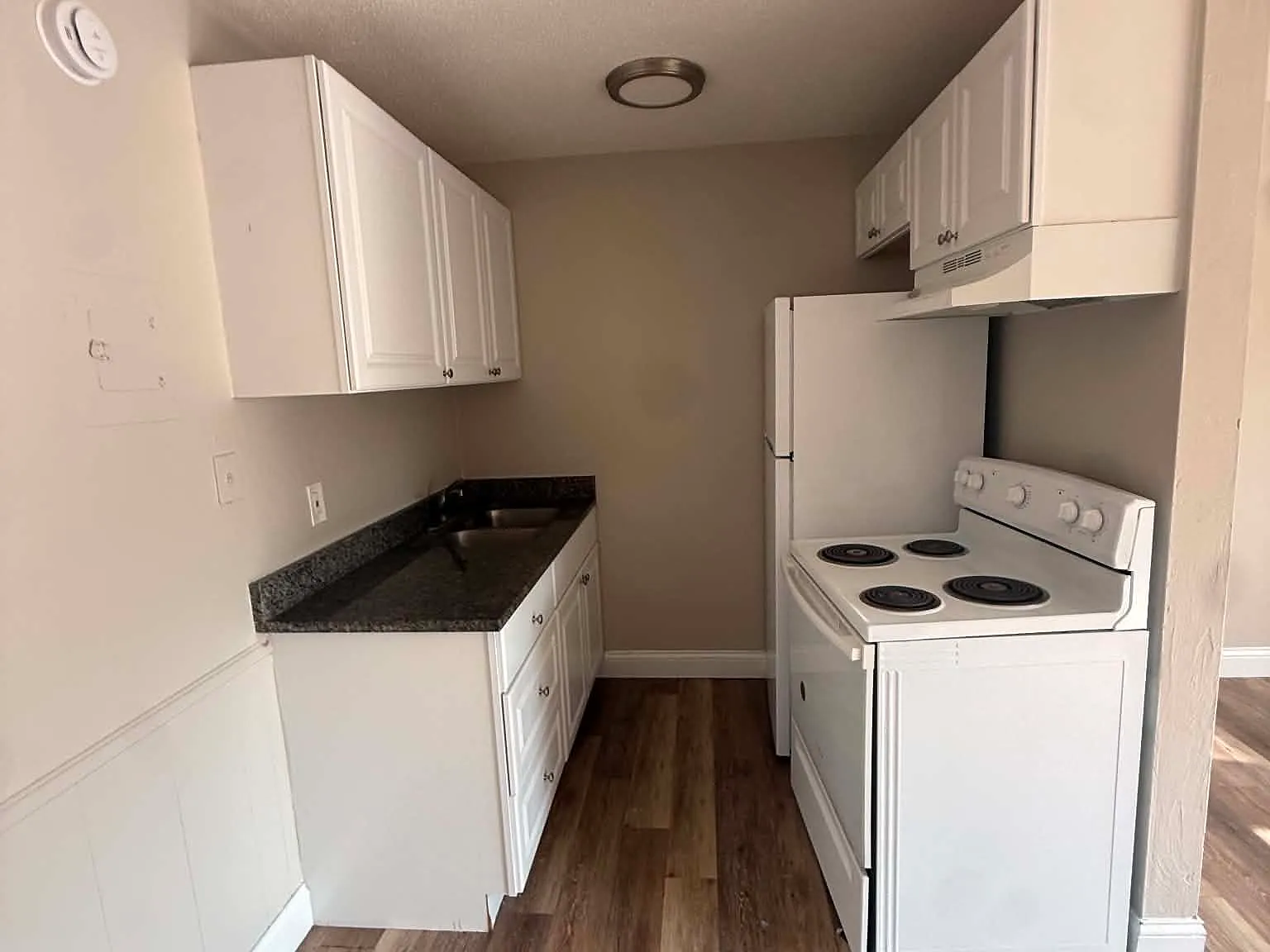 1 bed, 600 sqft, $995 — Photo 2