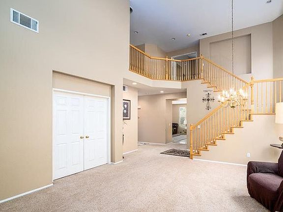 3rd image of 3112 Pinehurst Dr