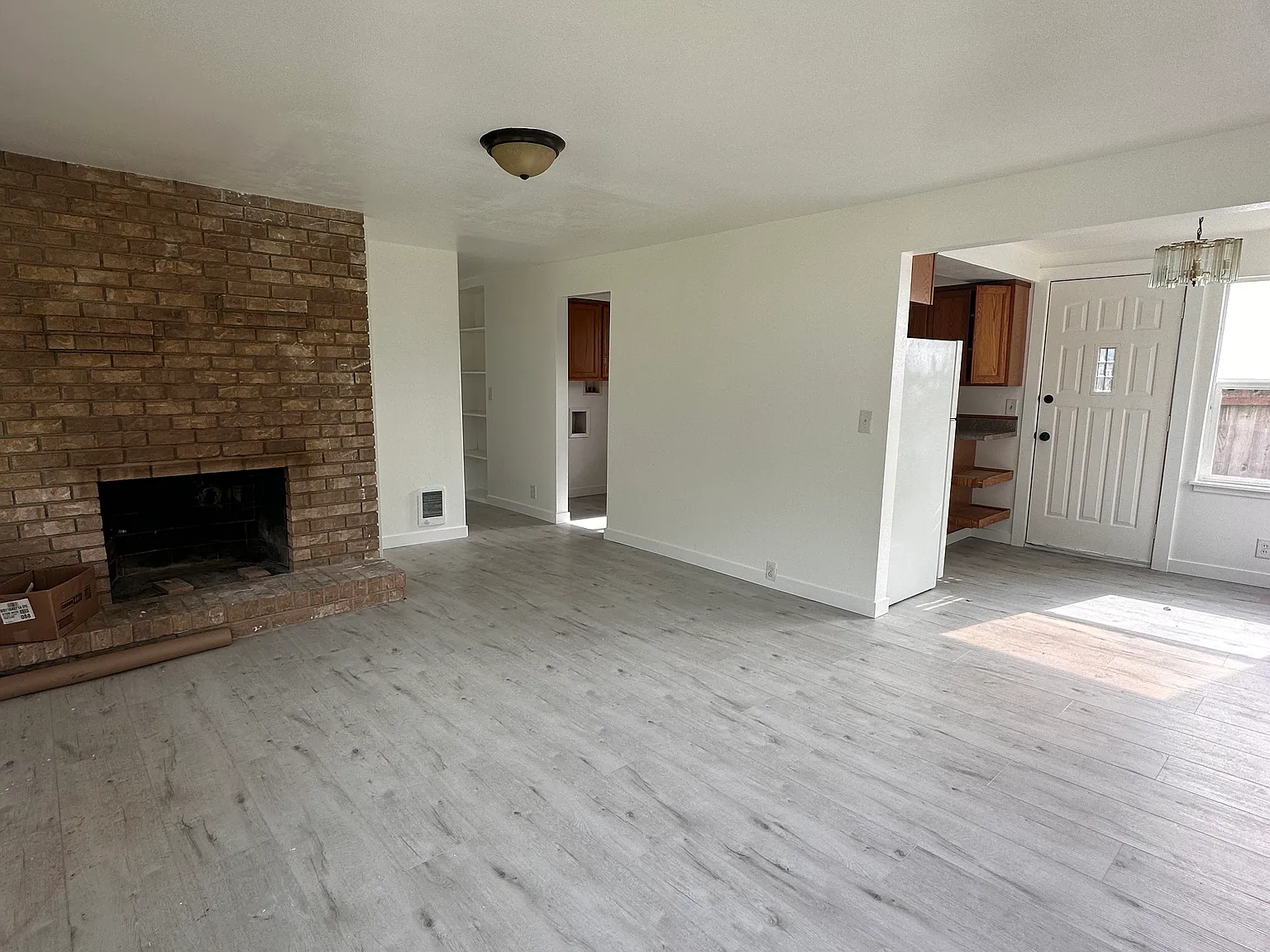 2 bed, 840 sqft, $2,200 — Photo 3