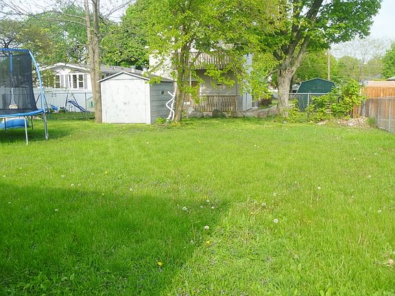 2nd image of 1544 Saint Vincents Ave