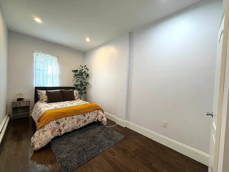 96 Sackman St #1 — Photo 4