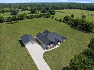 1282 County Road 4105, Greenville, TX 75401
