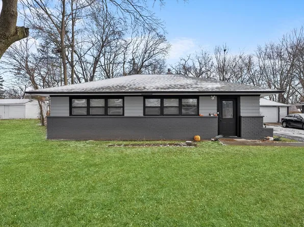 344 Blackhawk Dr, Park Forest, IL 60466