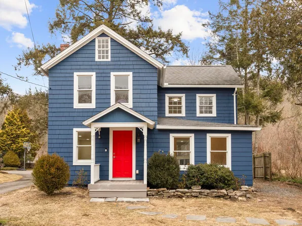 434 Oxford Road, Oxford, CT 06478