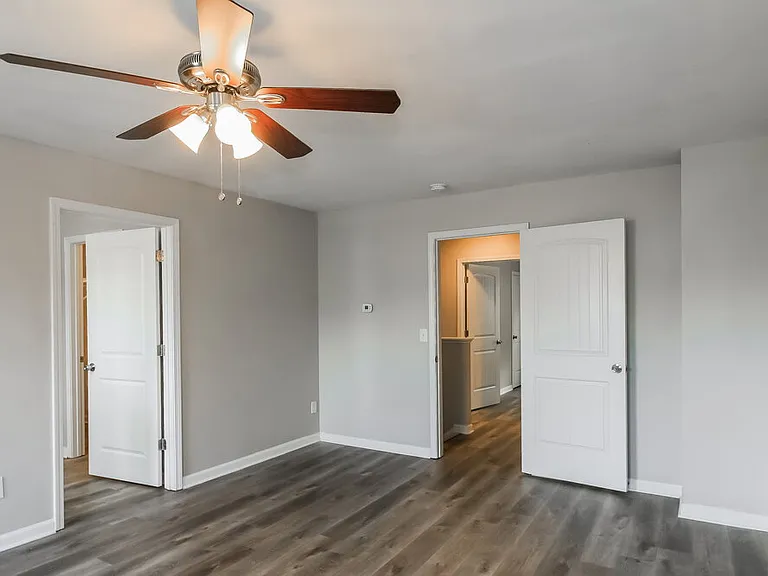 207 Shaker Hollow Dr — Photo 12