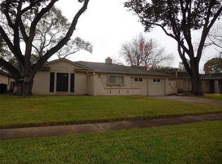 9207 McAfee Dr, Houston, TX 77031