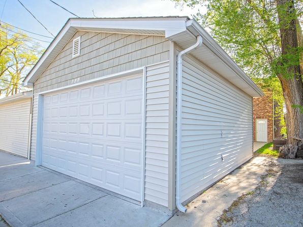 105 N 12th Ave, Melrose Park, IL 60160