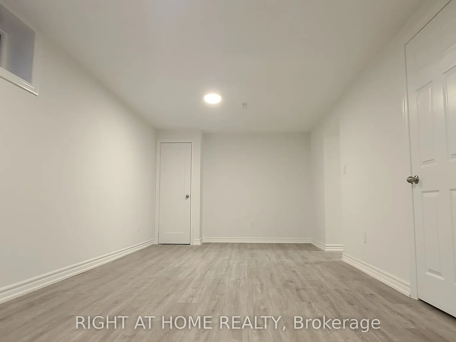 3 bed, $2,000 — Photo 4