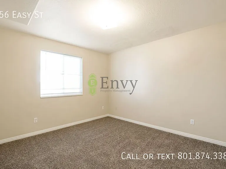 856 Easy St — Photo 8