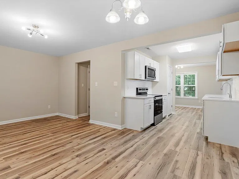 1611 Poole Rd — Photo 10