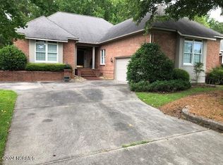 103 Pinehurst Dr, New Bern, NC 28562