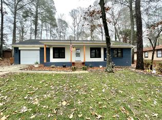 1603 Hickoryridge Ct, Fayetteville, NC 28304