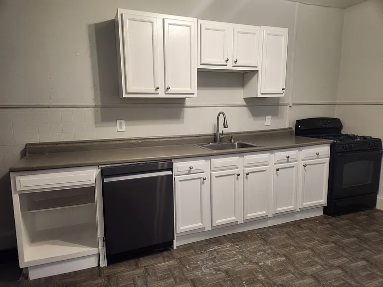 2618 Agate St — Photo 2