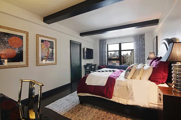 Sold by Corcoran | media 8