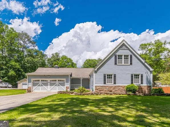 3267 Sharon Dr, Powder Springs, GA 30127