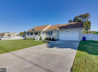 16 Park Ave, Pennsville, NJ 08070