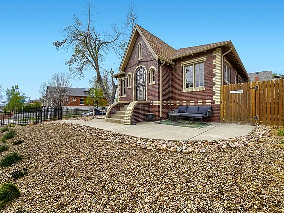 4th image of 3305 N Clay St #1