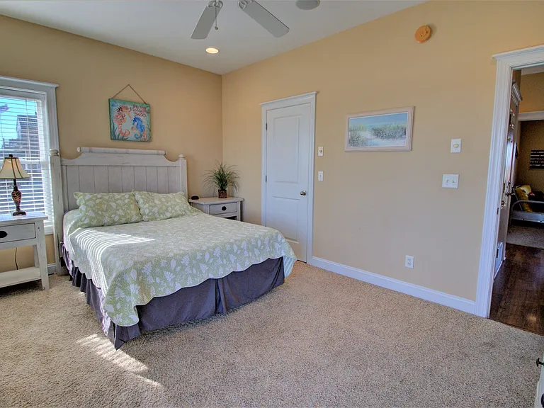 211 Goldsboro Dr — Photo 17