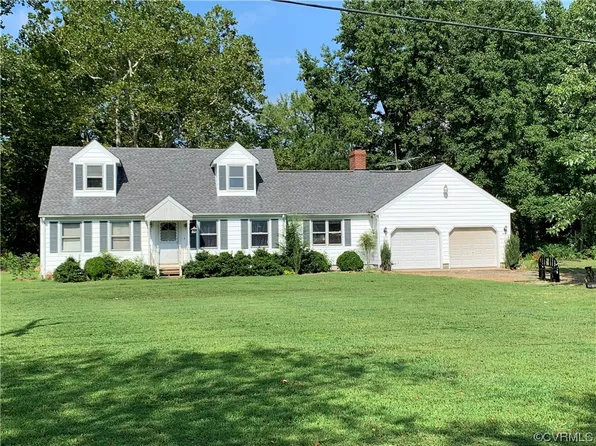 2163 Church St, Mathews, VA 23109