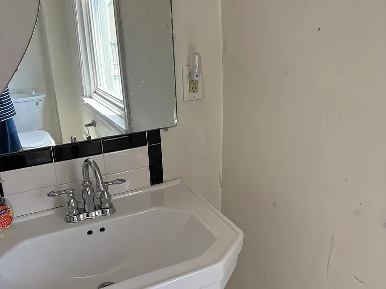 90 E Broad St #3 — Photo 12