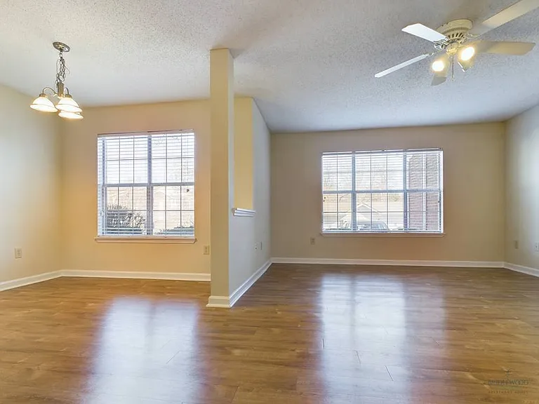 Bridlewood On Westland Apartments — Photo 57