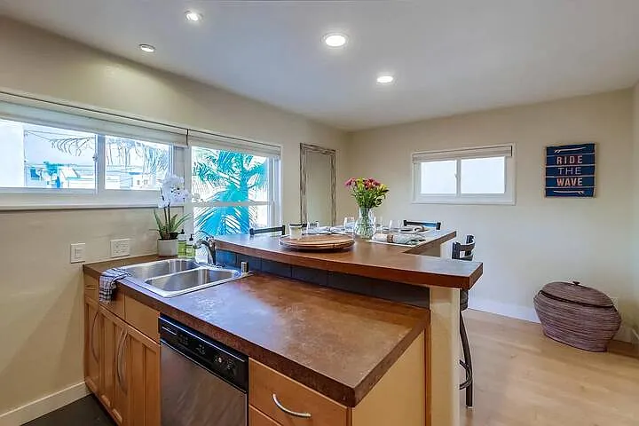 815 Salem Ct — Photo 24