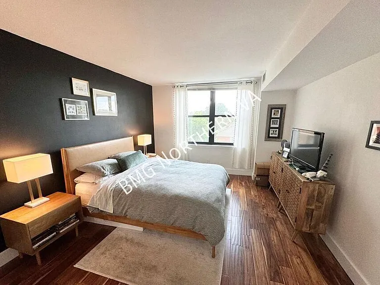 1200 Braddock Pl #507 — Photo 8