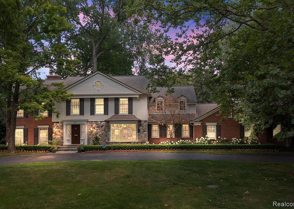 1000 E Glengarry Cir, Bloomfield Hills, MI 48301 Zillow