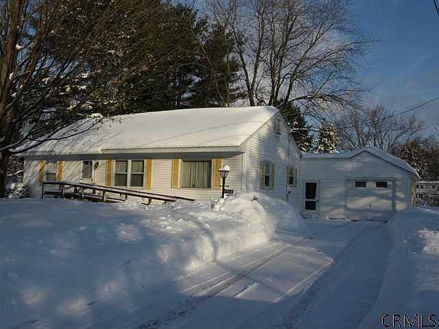 1st image of 7 Woodlawn Ave