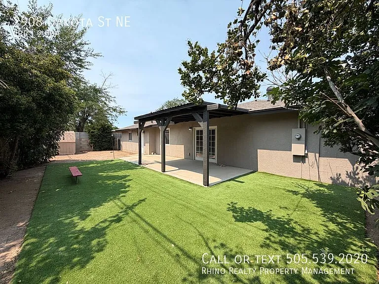 2908 Dakota St NE — Photo 15