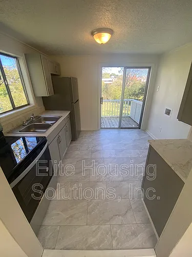 860 Church St Photo 1