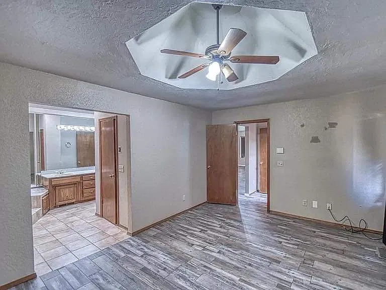 4 bed, 1752 sqft, $2,200 — Photo 4