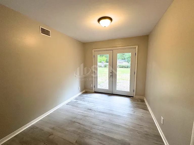 1104 Garland St — Photo 5