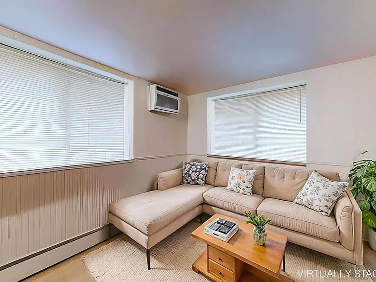 1917 Emerson Ave S #1 — Photo 1
