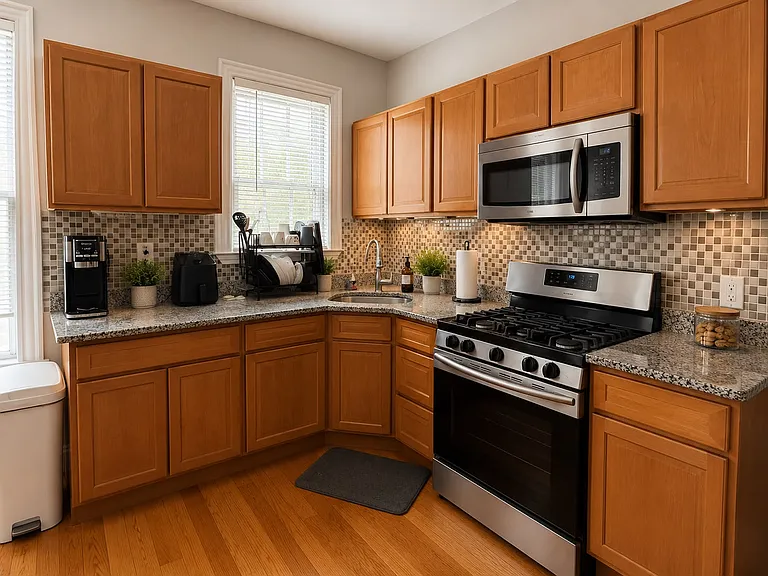 13 Hendry St #3 — Photo 16