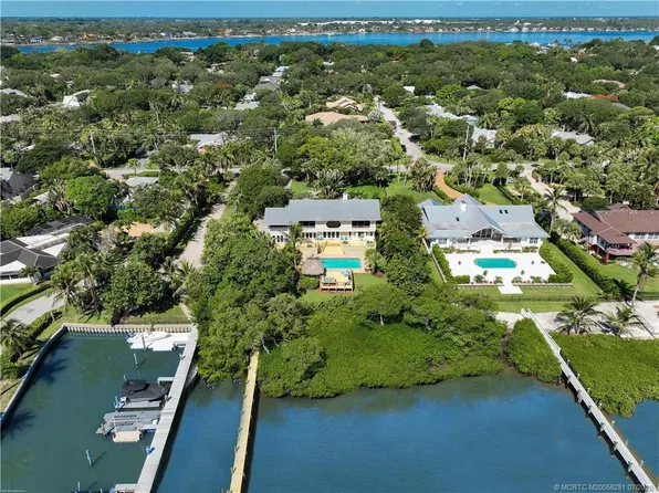 118 S Sewalls Point Rd, Sewalls Pt, FL 34996
