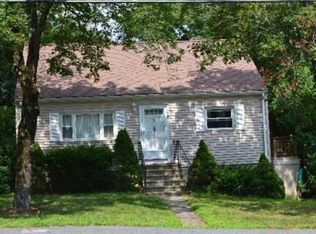114 Causeway St, Hudson, MA 01749