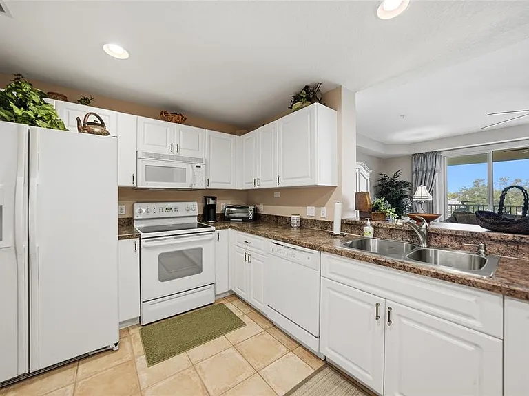255 W End Dr #3308 — Photo 8