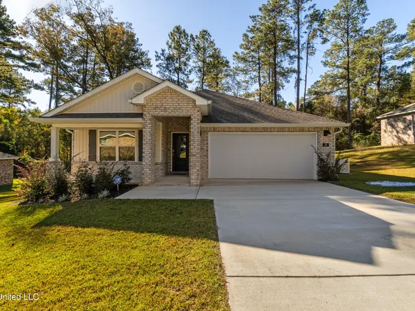 29 Vermont Dr, Petal, MS 39465