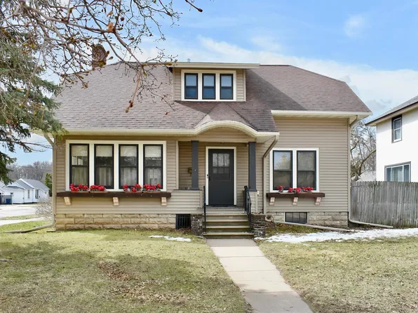 279 E 5th St, Winona, MN 55987