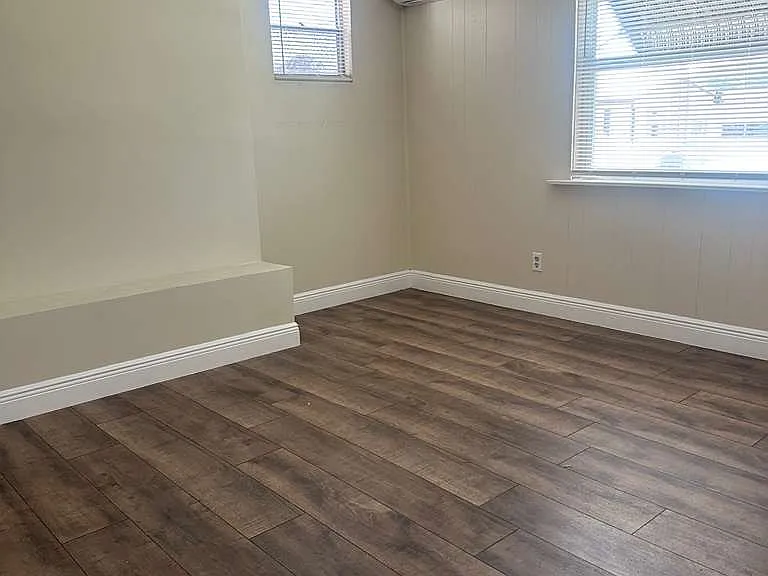 1915 Jersey Ave — Photo 15