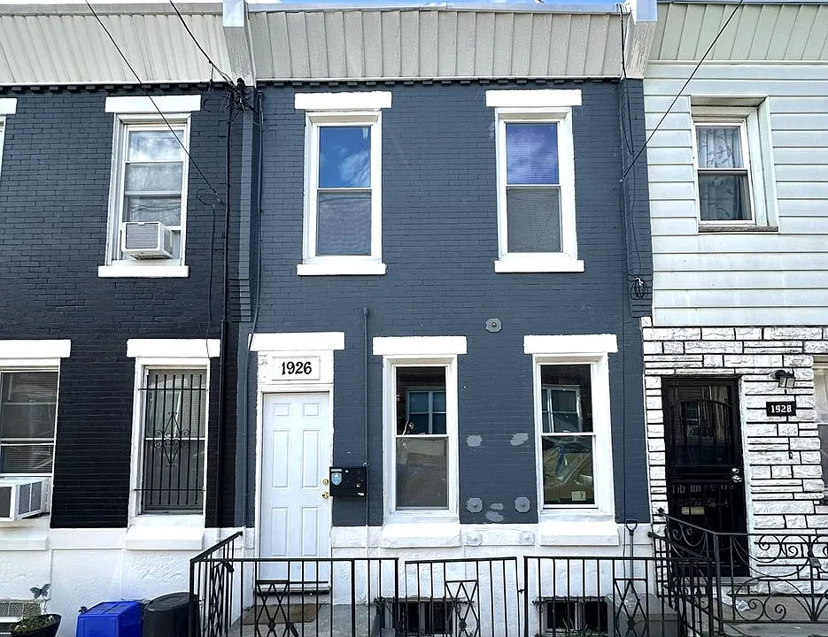 1926 McClellan St