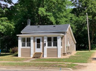 410 E Broadway St, Three Rivers, MI 49093