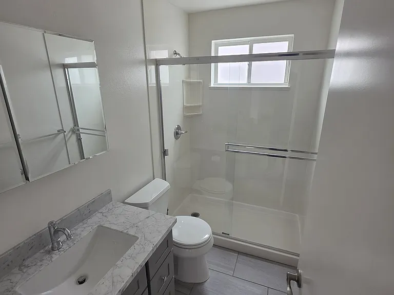 830 Corbett Ave #201 — Photo 2