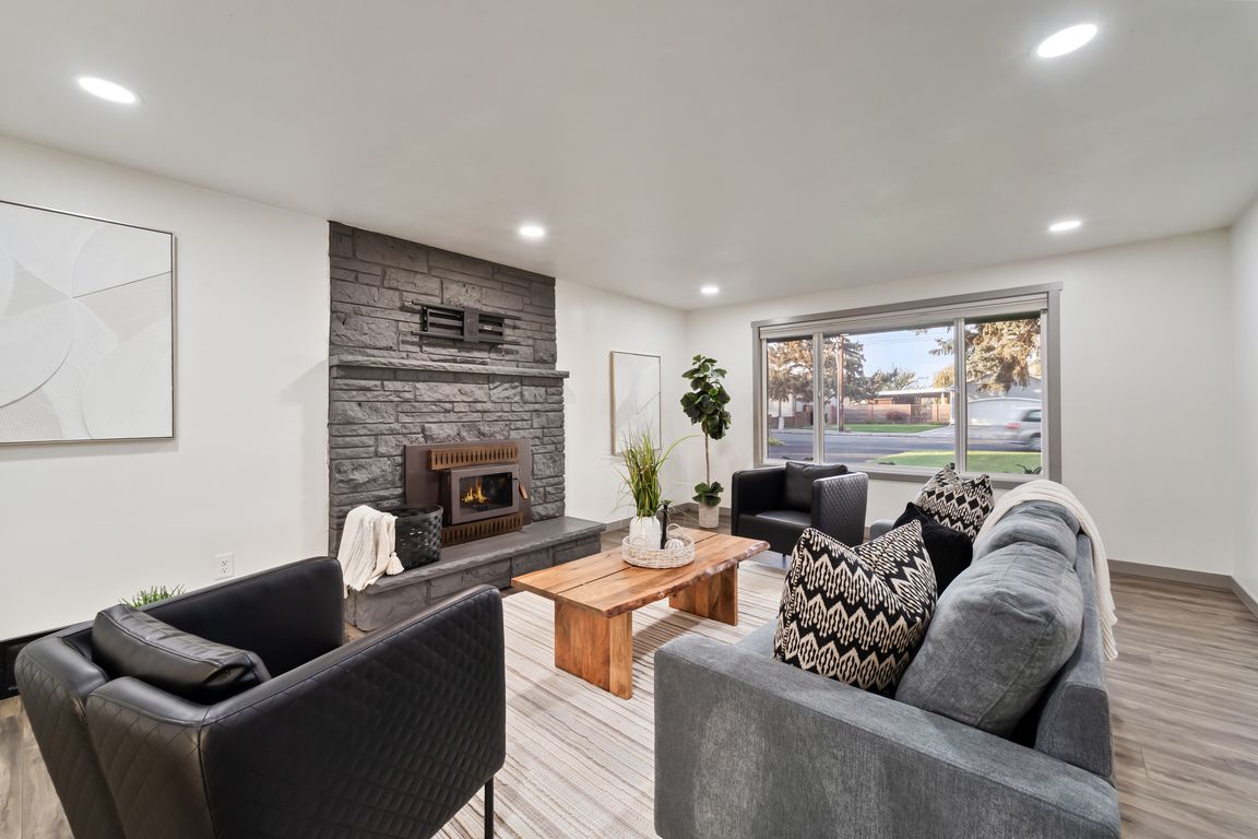 next background image