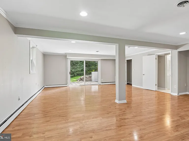 10206 Green Clover Ct — Photo 34
