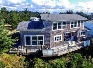 2510 NW Bayshore Loop, Waldport, OR 97394