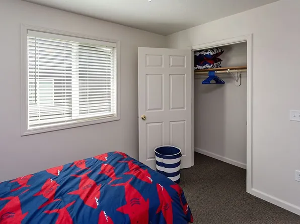 Grandview Meadows, 4251 Grandview Ave #4334, Des Moines, IA 50317